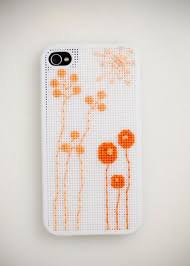 100均のスマホメッシュカバーが売れてる 驚きのリメイク法まとめ weboo ウィーブー 自分でつくる 携帯カバー 手作り ステッチ スマホケース 手作り