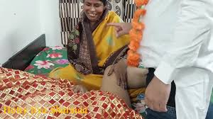 Maa Ke Samne Souteela Baap Ne Beti Ko Chud Diya With Hindi Audio Porn Video  