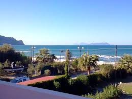 Moderne Ferienwohnung In Fantastischer Lage Direkt Am Strand Mit Ferienwohnung Italien Meer Sizilien Urlaub Sizilien