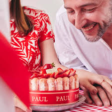 EN PAUL Hoy celebramos a PAPÁ y lo felicitamos en su día.