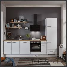 Eine Traumkuche In Weiss Gesucht Vormontierte Nobilia Einbaukuche Kiel Mit E Geraten Kuchenzeile Alpinweiss Von Nobilia In 2020 Einbaukuche Kuchenzeilen Kuche Block