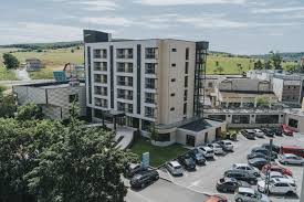 Folositi formularul de mai jos pentru a ne contacta. Hotel President Business Baile Felix