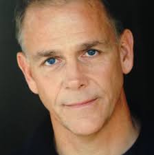 About THE COLUMNIST Artists