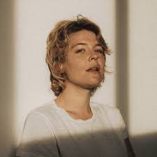 Deena Andrews's Instagram, Twitter & Facebook