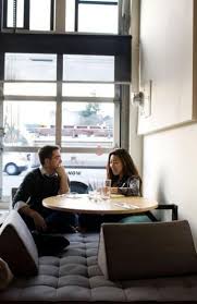 Super Floor Seating Restaurant 33 Ideas In 2020 Floor Seating Restaurant Seating Coffee Shop Interior Design