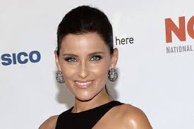 Adele mascara-se de George Michael