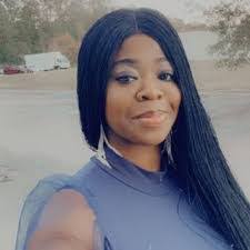 Amber Cranford's Instagram, Twitter & Facebook