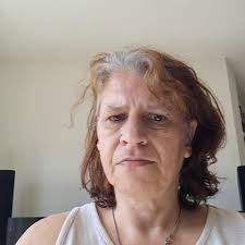 Gijs here making choices. Ik ga stoppen als gitarist bij Voltage. Afgelopen  jaar is voor mij een bewogen tijd geweest. Dit heeft me getriggerd om mijn  dromen en ambities eens goed naast