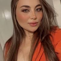 Vanessa Suarez's Instagram, Twitter & Facebook