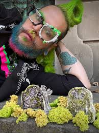 Baker Andrew Fuller returns to 'Is It Cake?' for an all-star season