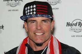 The I Love the 90s tour invites attendees to reminisce in Alton