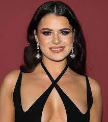 Chase Stokes' Girlfriend & Dating History