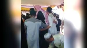 Pendakwah syekh ali jaber meninggal dunia. Preacher Syekh Ali Jaber Stabbed During Da Wah Event In Lampung News En Tempo Co Tempo Co