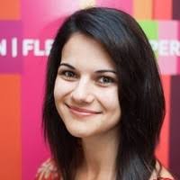 1300+ profilů „Deac“