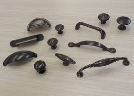 Poignees D Armoires Collection Selecta Bronze Huile Brosse Armoire Bronze Bathroom Hooks