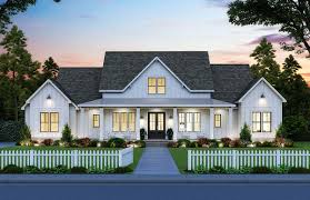House Plan 41418 Farmhouse Style With 2400 Sq Ft 4 Bed 3 Bath 1 Half Bath