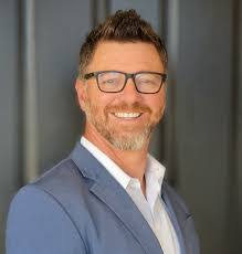 Douglas Chastain's Instagram, Twitter & Facebook