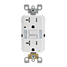 Leviton 20 Amp Self Test Smartlockpro Combo Duplex Guide Light And Tamper Resistant Gfci Outlet White R92 Gfnl2 00w The Home Depot In 2020 Leviton Gfci Receptacles