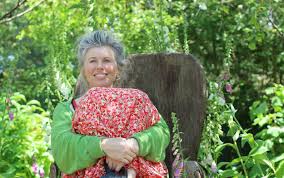 Ever think watching a movie about a landscape designer would help you have a huge breakthrough around your boundaries? Das Arche Netzwerk Mary Reynolds Irland News