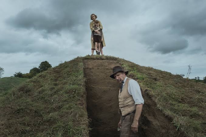 The Dig' Review: Carey Mulligan and Ralph Fiennes on a Treasure Hunt - The  New York Times
