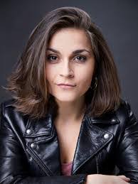 Julie Victory's Instagram, Twitter & Facebook