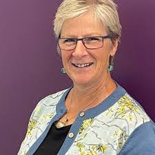 Rhonda Bignell's Instagram, Twitter & Facebook