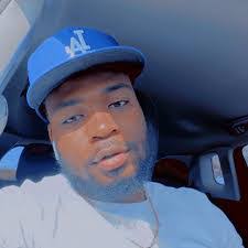 Cori Jones's Instagram, Twitter & Facebook