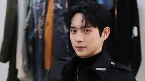 Fan Meeting Kim Young-dae Ditunda hingga Waktu yang Belum Ditentukan