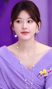 Guys, Lusi will be BACK to us at Jan25 😭 Good News for every kelulis..  Viee will hold a banquet together with ZhaoLusi