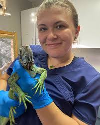 Sadie Bowling's Instagram, Twitter & Facebook