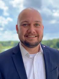 Kalamazoo Country Club CEO And Leadership: Executives and Demographics