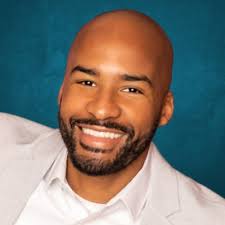 A huge thank you to these wonderful people for helping make my '2020  vision' a reality.