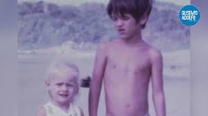 Roberto palazuelos presentará filme 26/12/11 roberto palazuelos regresa a la pantalla grande con la cinta 'siete años de matrimonio'. La Historia Completa De Roberto Palazuelos Y Su Mama Youtube