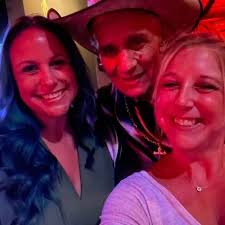 Who's from Texas 📍Anyone ????