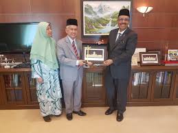 Proses lantikan undang luak jelebu, di bawah bidang kuasa dewan keadilan dan bukannya ditentukan oleh kerajaan negeri. Ali Hamsa Ynwa Twitter àªªàª° Menerima Kunjungan Drpd Ytm Dato Muhammed Bin Abdullah Dato Undang Luak Johol Negeri Sembilan