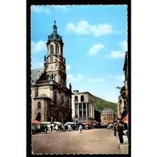 Les visiteurs peuvent admirer des. Moselle 57 Hayange Place Et Eglise