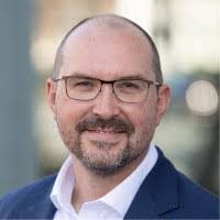 Andre Massey's Instagram, Twitter & Facebook