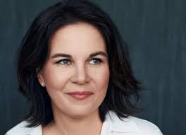 For the future we take heart. Greens Name 40 Year Old Annalena Baerbock As Candidate For German Chancellor Clean Energy Wire