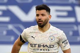 The football player is dating karina tejeda, his starsign is gemini and he is now 32 years of age. Chelsea Winning Arm Wrestling Match For Sergio Aguero We Ain T Got No History
