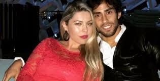 Si de lujos se trata, los famosos chilenos no tienen nada que envidiar a nadie. El Gran Susto De Daniela Aranguiz Por Posible Coronavirus De Jorge Valdivia Llego Sintiendose Mal Y Con 39 De Fiebre