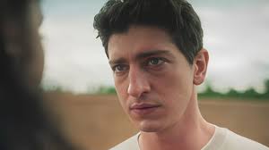 Terra e Paixão: Daniel vira chefe e Caio tem forte reação