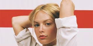 Amber Valentine's Instagram, Twitter & Facebook