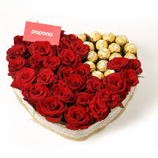 Popular favor box heart flower of good quality and at affordable prices you can buy on aliexpress. Red Roses Ferrero Rocher Chocolate In A Heart Box