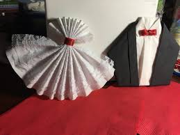 Pliage Serviette Nouvel An Facile Elegant Table Deco Nouvel An 2018 Decoration Tabl Pliage Serviette Pliage Serviette Mariage Pliage Serviette Papier Mariage