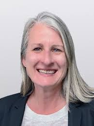 Amanda Senteno's Instagram, Twitter & Facebook