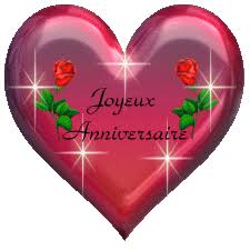 Pour souhaiter un joyeux anniversaire, rien de mieux qu'un cupcake et sa cerise qui descent lentement pour trôner sur le glaçage. Coeur Joyeux Anniversaire Image Animated Gif