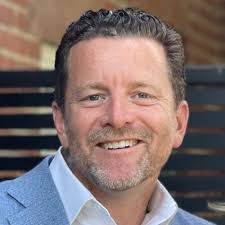 Carol Bouck's Instagram, Twitter & Facebook