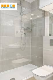 Oft verzichtet man in kleinen bäder auf eine badewanne und wählt eine dusche. Kleines Bad Schlicht Aber Modern Badezimmer Wandfliesen Fliesen Feinsteinzeug