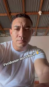 Bueno bueno ,, 🎉🎊😁 hoy está de cumpleaños mi hermano Jose Ofarril y  todavía en la senda antigua cantando coro …🤣 felicidades guerrero 🎉🎊