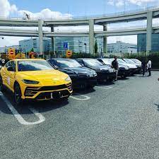 先日 ディーラー主催のランボルギーニウルスツアー に参加してきました ウルスは4人乗りということもあり 通常のスーパーカーの集いに比べ 家族連れの 方が多いのが特徴でした 当日は新木場のサービスセンターでブリーフィング 隊列を組みながら走行